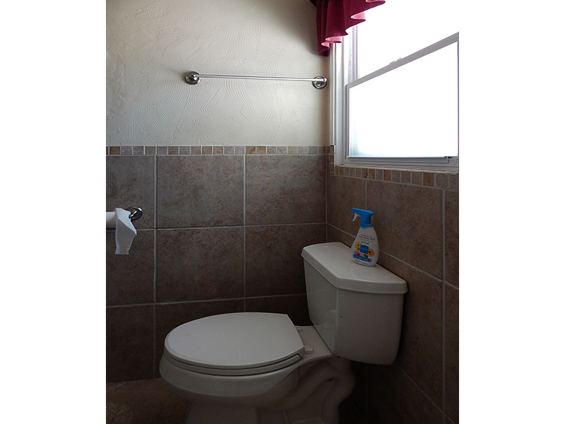 2nd Unit Newer Bath