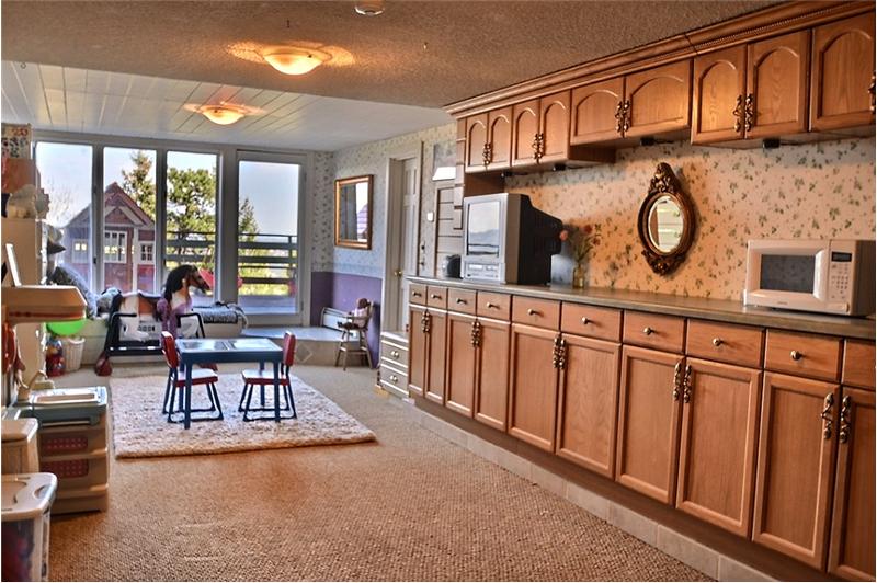 Playroom or Bedroom 4