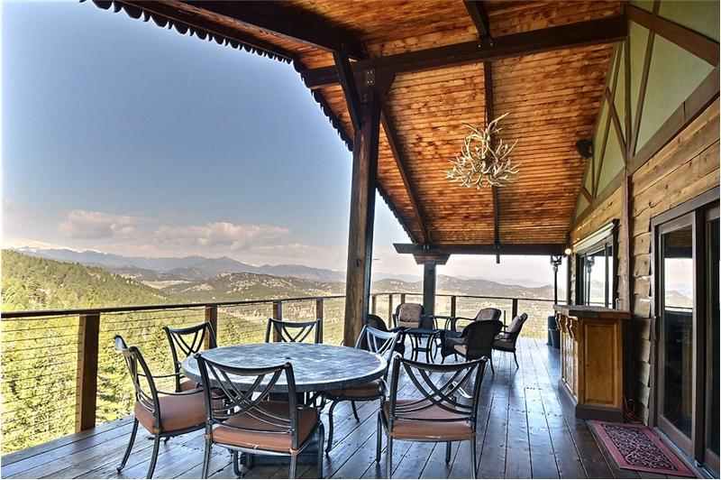 Upper Level Deck