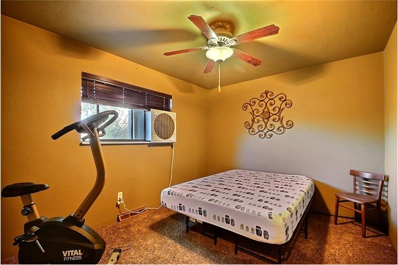 Guest Bedroom #1