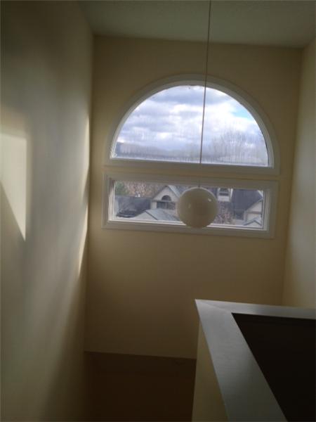 Upstairs Hall w/Window