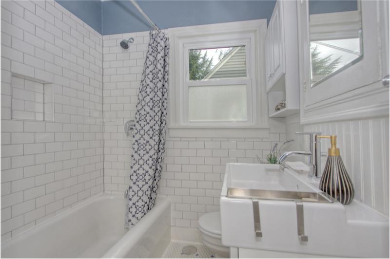 Full Bathroom on Main Level