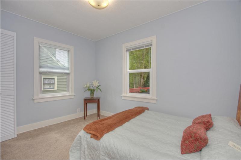 2nd bedroom or office on Main Level