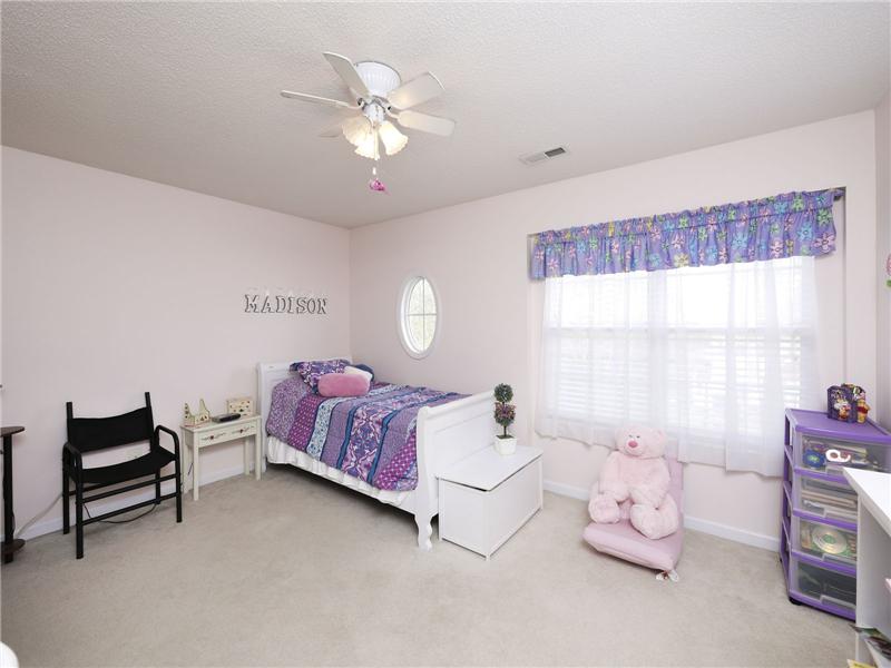 Second bedroom with full bath