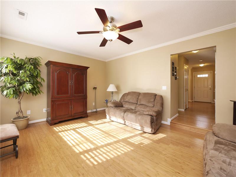 Sunny spacious great room 