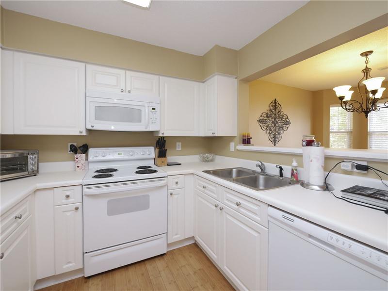 Pass through from kitchen to dining room