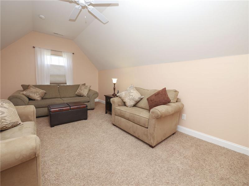 Upstairs bonus room or fifth bedroom