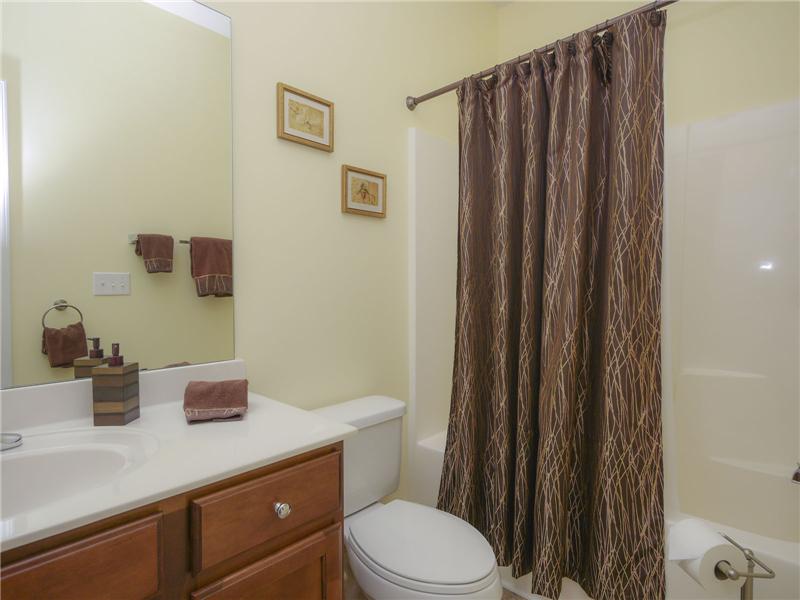 Full bath upstairs