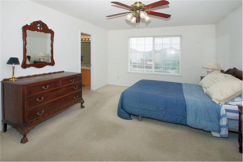 Ceiling fans in all bedrooms
