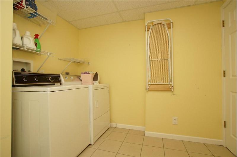 Lower level laundry