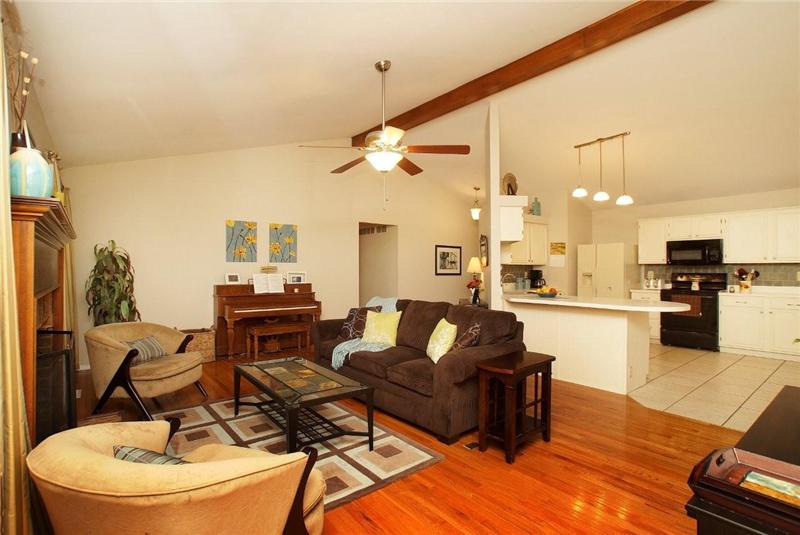 Spacious great room