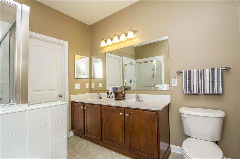 Owner's Bath