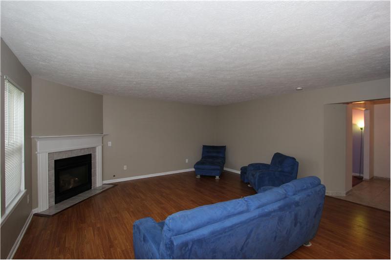 Family Room/wood laminate floor