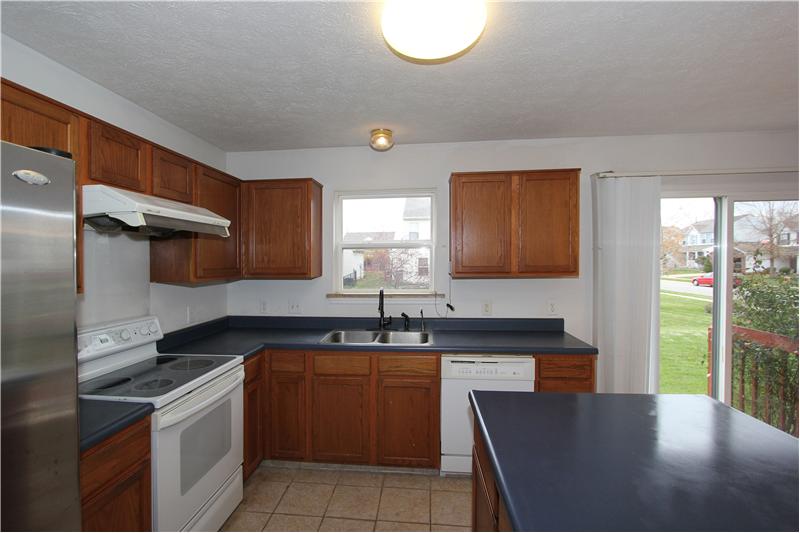 Kitchen/center island