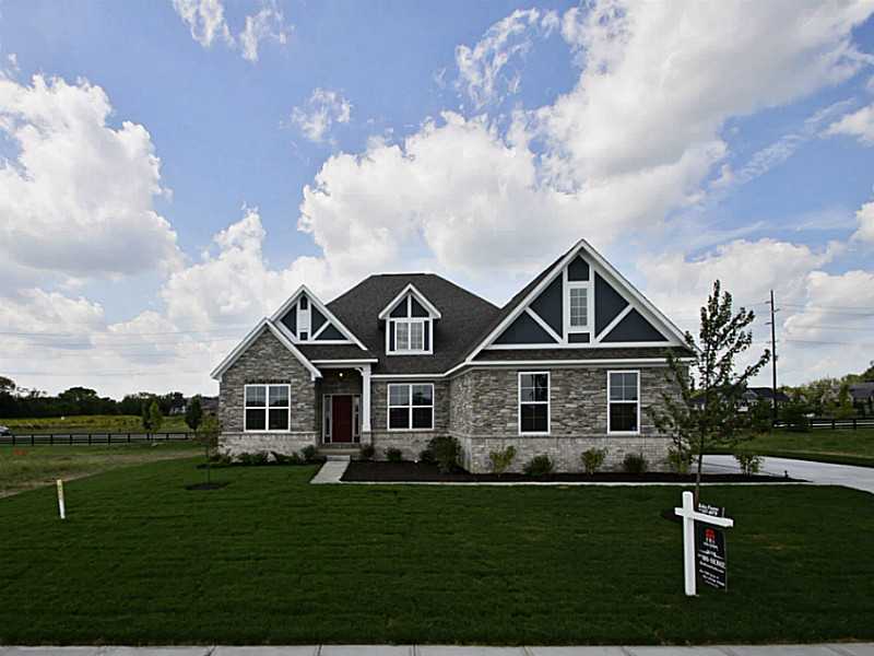 16802 Hawk Creek Circle, Westfield IN