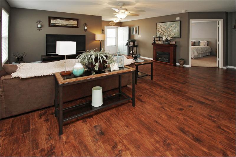 Great room, new wood laminate floor.
