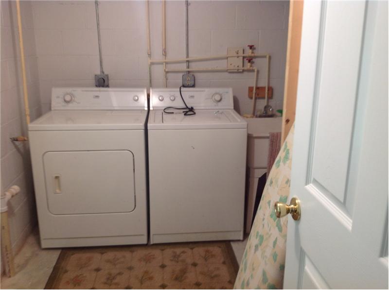 laundry room with sink