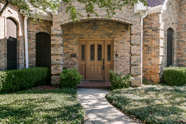You will love this elegant home in Southridge.
