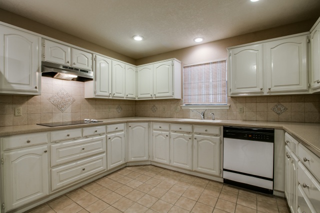 The kitchen offers lots of cabinet space!