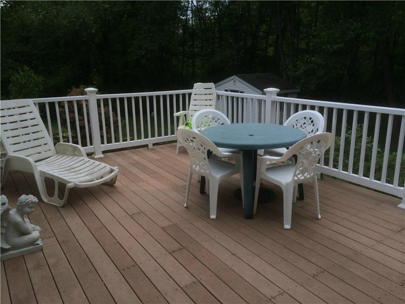 Enjoy the back deck with privacy