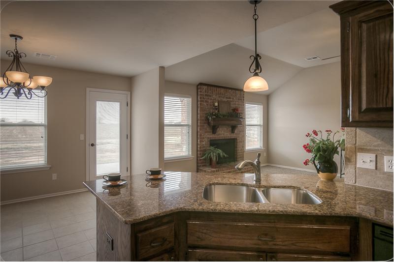 KITCHEN WITH OVERHANG LIGHT 