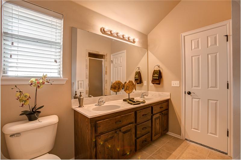 MASTER BATH/SPA 