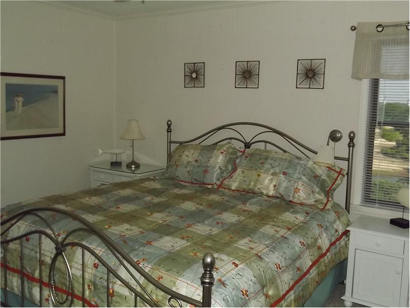 Upstairs Mater Bedroom