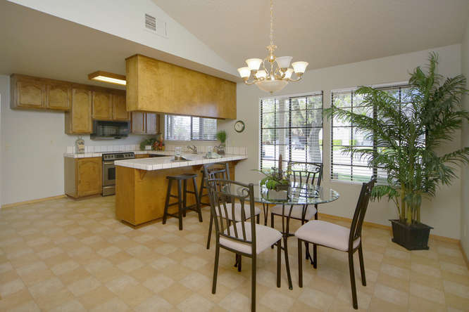 Spacious Kitchen 