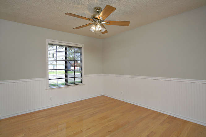 Bedrooms feature ceiling fans