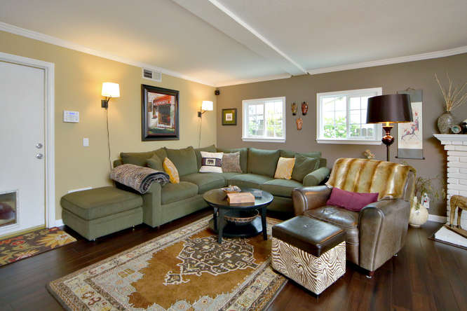 Bright and Cheery Family room