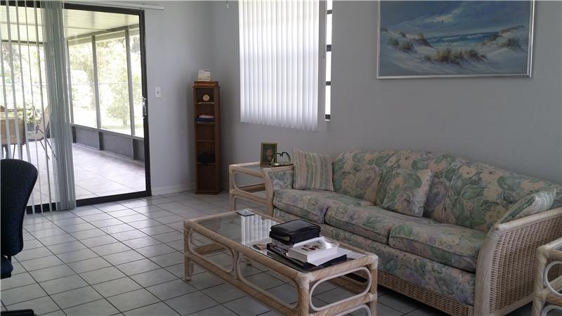 Large Florida Room/Den