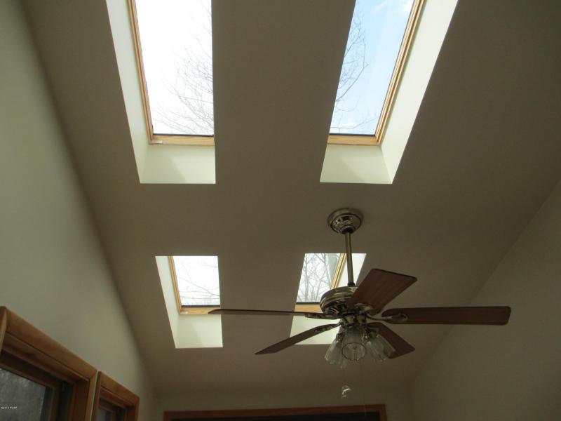 SKYLIGHTS IN SOLARIUM 