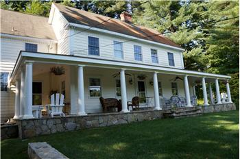 Primary listing photos for listing ID 359759