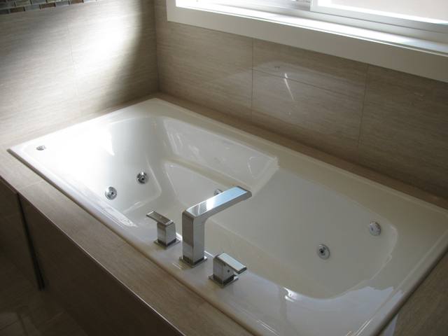 Jetted tub in the Master Ensuite