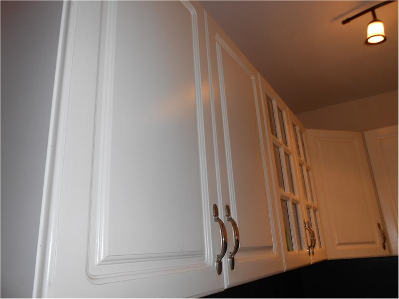 Kitchen Cabinets in main master 6 rms.