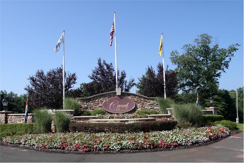 Canal Walk Welcomes You!