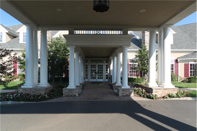 Canal Walk Clubhouse entrance.