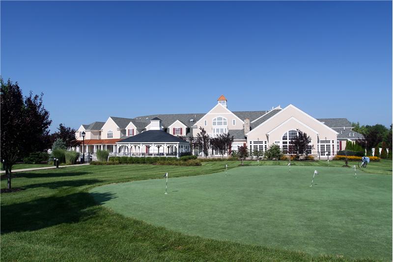 Canal Walk putting green behind Clubhouse.
