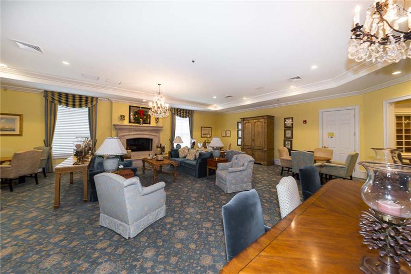 Canal Walk Clubhouse parlor.