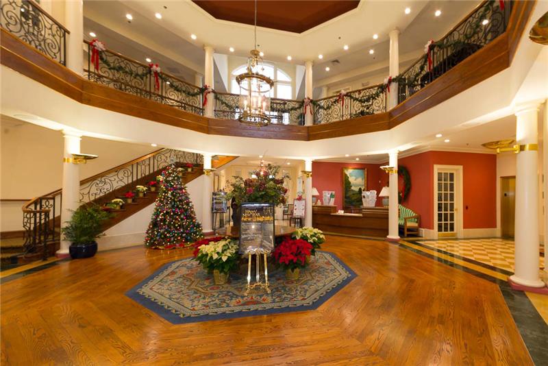 Canal Walk Clubhouse atrium decorated for the holidays.