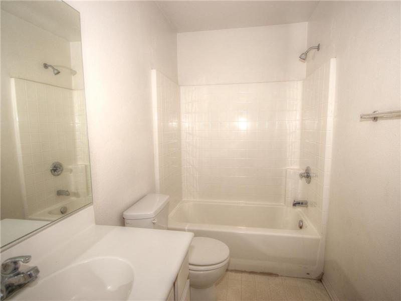 Upstairs Hallway Bathroom