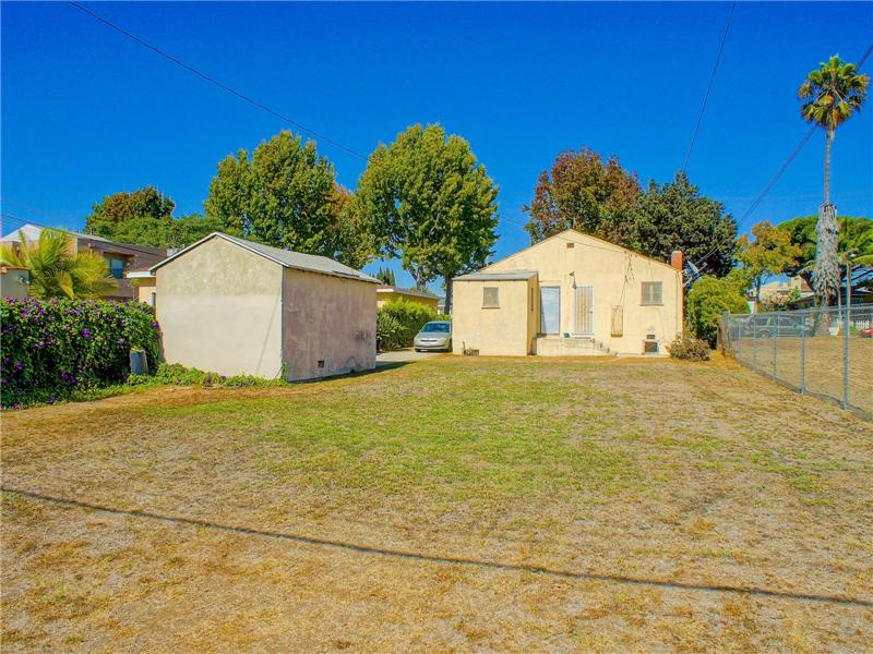 Detached Garage in Huge Backyard