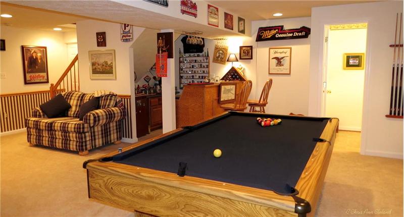 Finished Basement Recreation Space