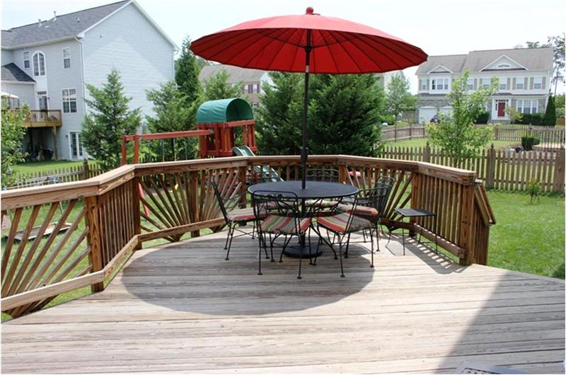 Deck with Walk Down Stairs to Yard