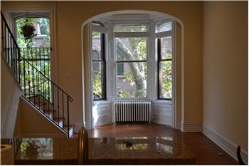 Primary listing photos for listing ID 359116