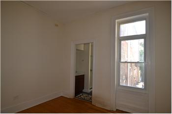 Primary listing photos for listing ID 359117