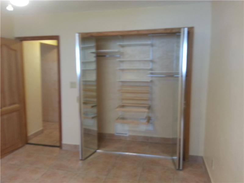 Master closet system