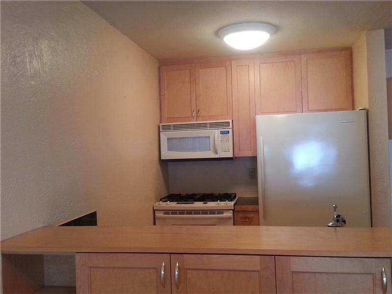 Kitchen, gas stove, Boch dishwasher