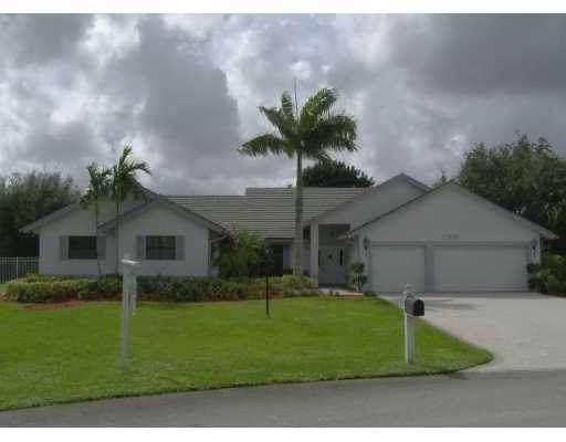 Davie Executive Home sold by Kate Smith